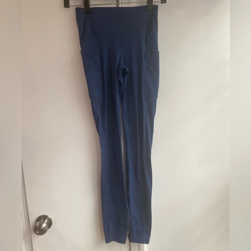 Lululemon Navy Blue Athletic Pants Leggings Size 2